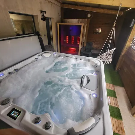 Des Prés Saint Jean Hébergement de vacances *